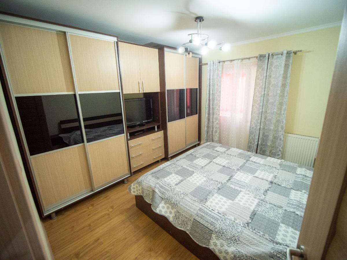 Otelu Rosu L&R Modern Apartment מראה חיצוני תמונה
